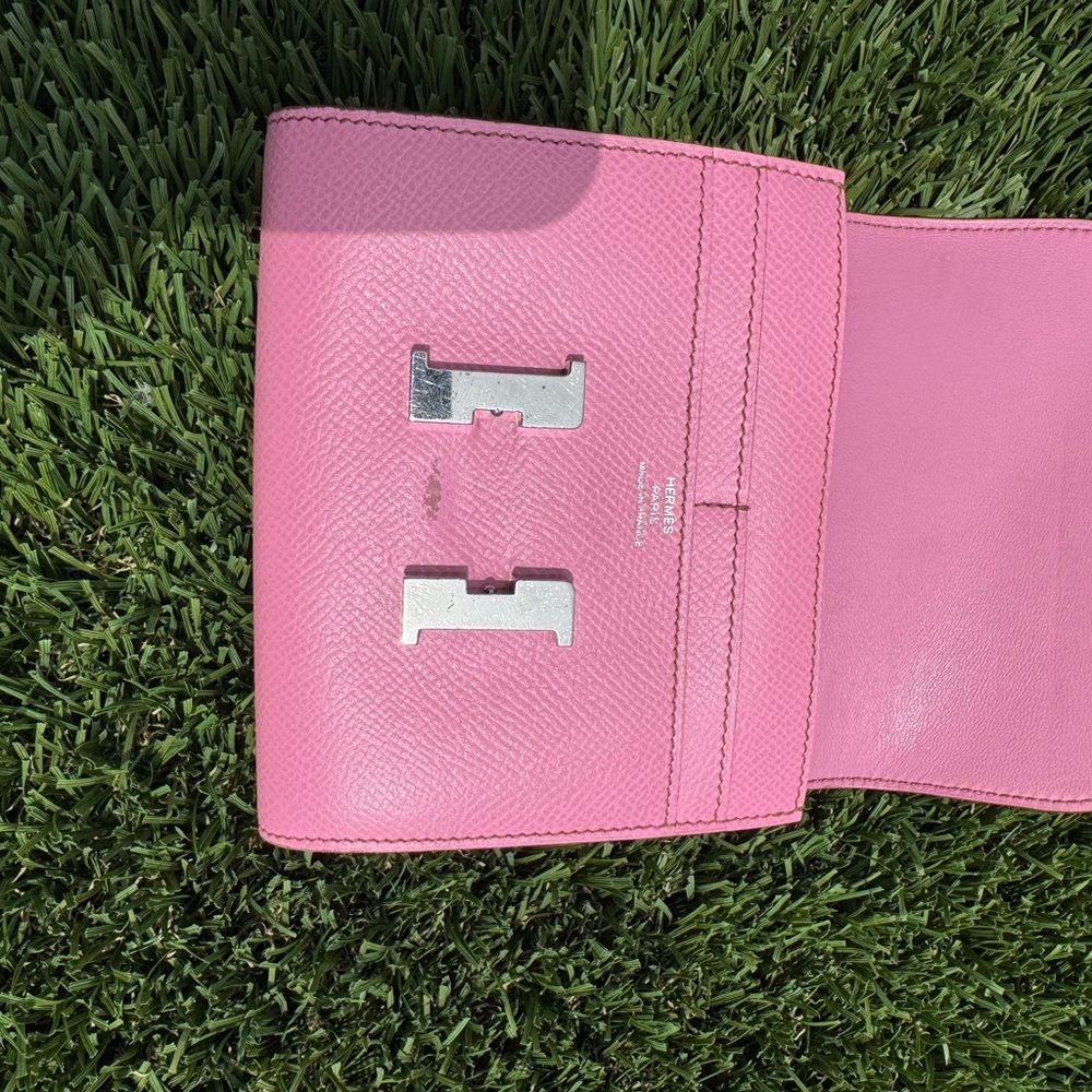 Hermès Constance Compact Wallet in Pink Epsom Leather with Palladium Hardware - Picture 8 of 16